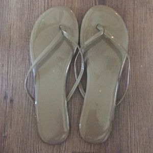 Yosi Samra flip flop